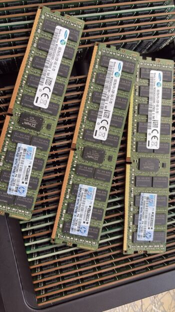 HP 752369-081 16GB PC4-17000 DDR4-2133MHZ MEMORY MODULE 726719-B21 774172-001